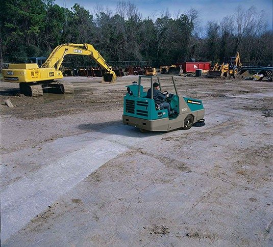 Tennant 800 Industrial Ride-On Sweeper + Free Black Jet Honda Powered GX390 Petrol High Pressure Washer